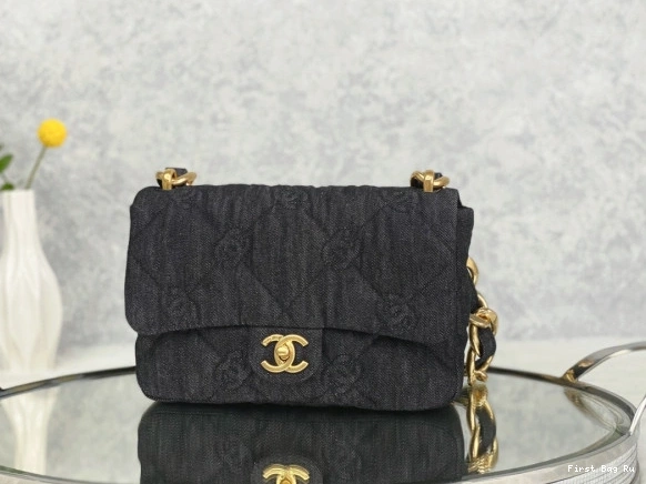 FLAP CHANEL BAG 0813